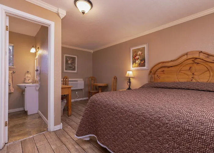 Country Inn Motel